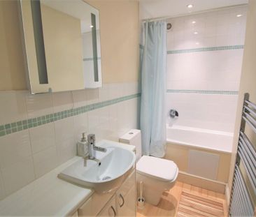 1 bedroom flat to rent - Photo 6