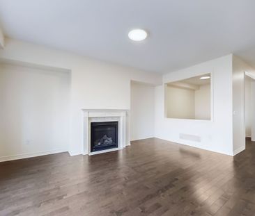 For Lease - 6 Kavanagh Avenue, East Gwillimbury, Ontario - Photo 3