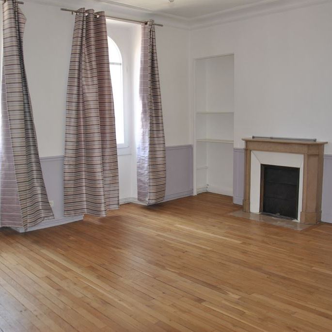 Hyper centre - Photo 1