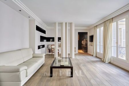 Appartement à louer à Paris 8Ème - Photo 3