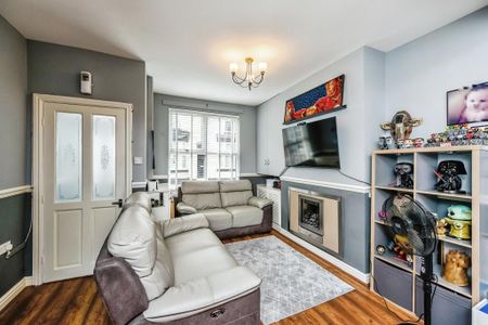 2 Bed Terraced House, Balfour Street, L4 - Photo 3