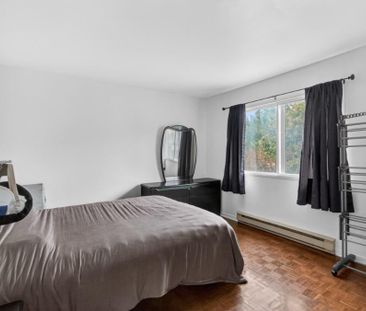 4 et demi demi - TRÈS BIEN PLACÉ - Photo 4