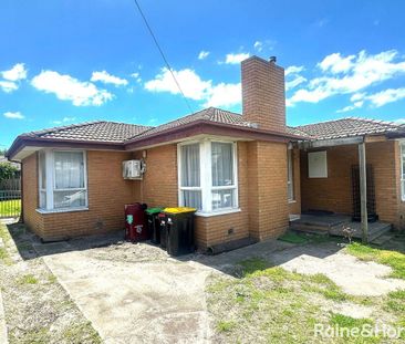 Renovated 3-Bedroom Home in Springvale! - Photo 3