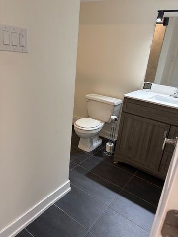 For Lease - 2474 Heaton Avenue Unit# B, Elmvale Acres and Area, Ontario - Photo 5