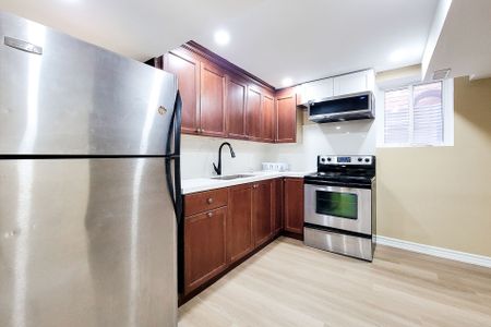 For Lease - 14 White Road Unit# bsmnt, Brampton, Ontario - Photo 3