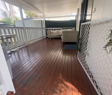 Fully Furnished - Photo 2