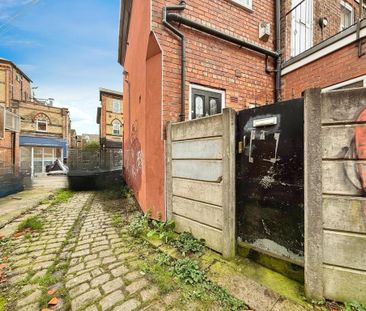 3 bedroom terraced house to rent - Photo 5