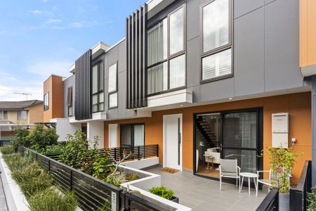 5/6 Durbar Avenue, Kirrawee NSW 2232 - Townhouse For Rent | Domain - Photo 3