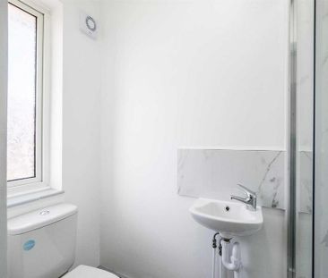 Studio to rent - Photo 6