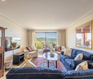 3 Bedroom Apartment For Rent in Benahavís, Málaga - Photo 2