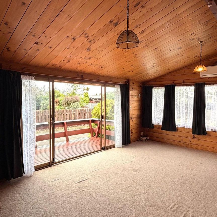 Lockwood home on Lockhart Avenue - Photo 1