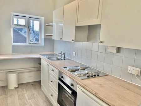 1 bedroom flat to rent - Photo 4