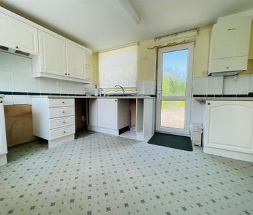 3 bedroom bungalow to rent - Photo 4