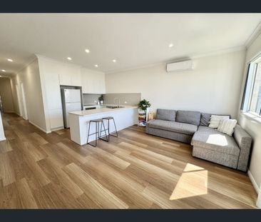 Unit 2/17 Auvergne Way, Old Bar, NSW 2430 - Photo 3