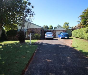 SPACIOUS FAMILY LIVING IN ALSTONVILLE - Photo 5