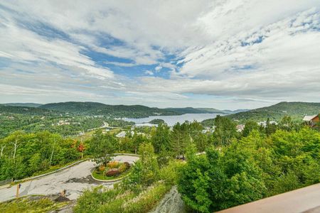 430 Allée des Chevaux-Blancs, QC, CA, Mont-Tremblant - Photo 5