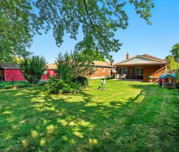 For Lease - 940 Brucedale Avenue, Hamilton, Ontario - Photo 6