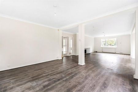 4 bedroom detached house to rent - Photo 3