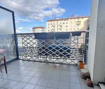 APPARTEMENT T3 VILLEURBANNE Villeurbanne (69100) Le bien en vidéo - Photo 6