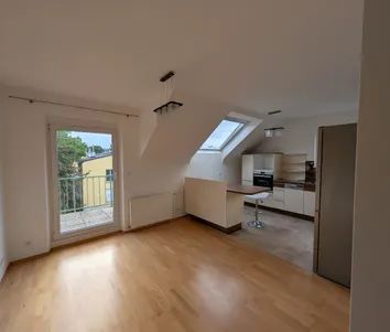 Sonnige 69 m2-Terrassenwohnung in grüner Wohngegend (Grenze 13./23.... - Photo 1