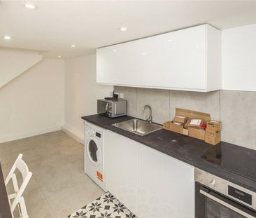 Coburg Crescent, London, SW2 3HU - Photo 5