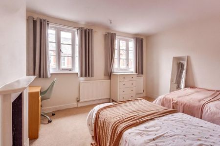 3 bedroom end of terrace house to rent - Photo 5