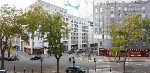 location Appartement T3 DE 75.28m² À PARIS - Photo 2