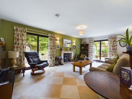 Riverside Close, Charlton Kings, Cheltenham, GL52 - Photo 2