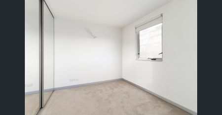 Port Melbourne Lifestyle - Photo 2