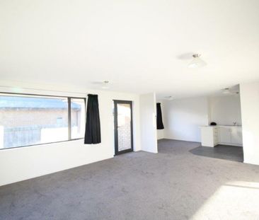 You Beauty - Photo 2