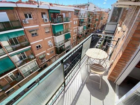 Calle de Hermenegildo Bielsa, Madrid, Community of Madrid 28026 - Photo 3