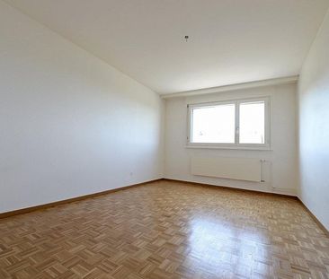 2.5 pièces dans un quartier très familial et proche de toute commodité - Photo 6