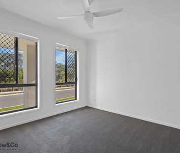 SPACIOUS 4 BEDROOM HOME - Photo 3