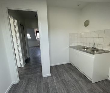 Location Appartement 2 pièces 38m² ST AVOLD 57500 - Photo 2