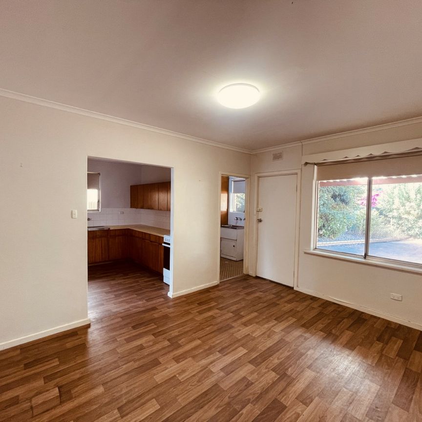 Lovely 3 Bedroom Home - Photo 1