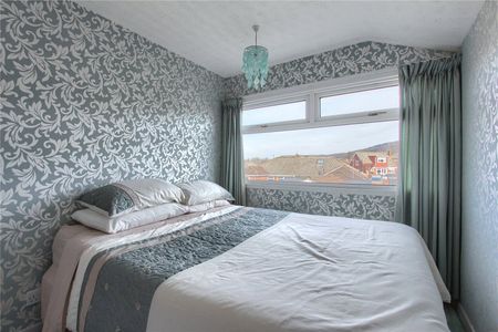 2 bed end of terrace house to rent in Bath Road, Middlesbrough, TS6 - Photo 2