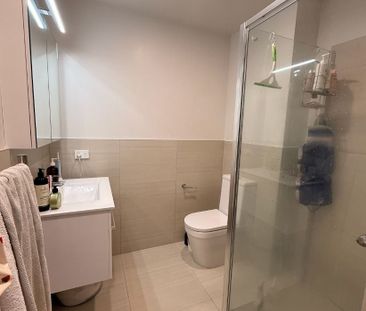 Northcote Apartment - Photo 3