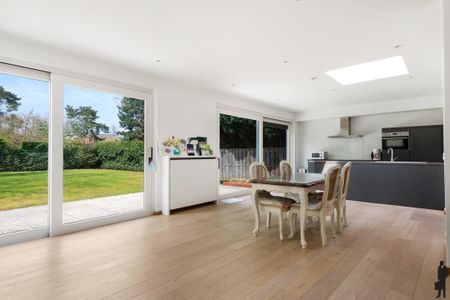 Huis te huur in Brasschaat met 4 slaapkamers - foto 2