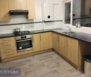 3 bedroom House To Let - Photo 5