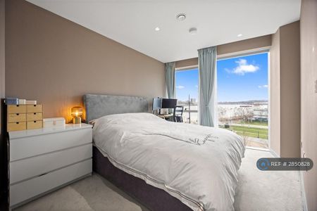 1 bedroom flat to rent - Photo 2