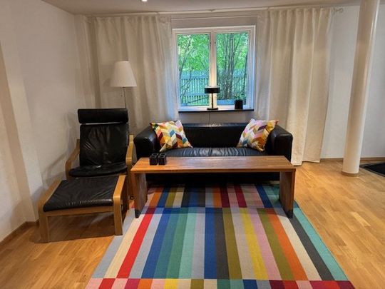 Hålvasterssonsvägen, Tullinge - Foto 1