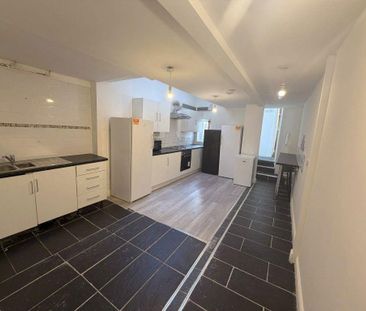 6 bedroom house to rent - Photo 5