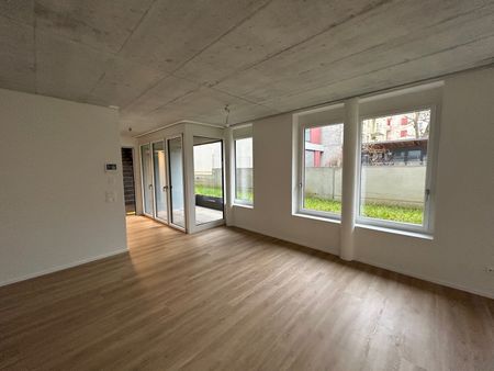 "moderne 1.5 Zimmerwohnung an ruhiger Lage" - Photo 2