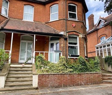 Boyn Hill Avenue, MAIDENHEAD - Photo 5