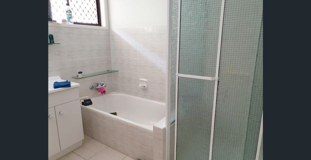 AIR CONDITIONED 1 BEDROOM DUPLEX IN THE HEART OF PARADISE POINT - Photo 1