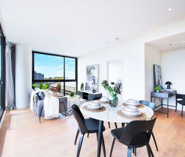 Large North Facing Contemporary Stunner, Steps To Everything and Cr... - Photo 2