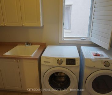 For Lease - 536 Canyon Street, Mississauga, Ontario - Photo 1