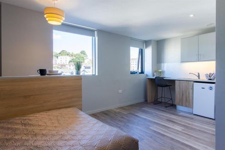 Studio to rent - Photo 2
