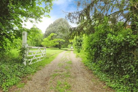 Stonebridge Lane - Photo 2