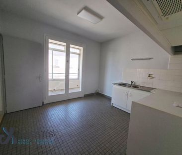 Location Appartement 3 pièces 74m² CASTRES 81100 - Photo 4